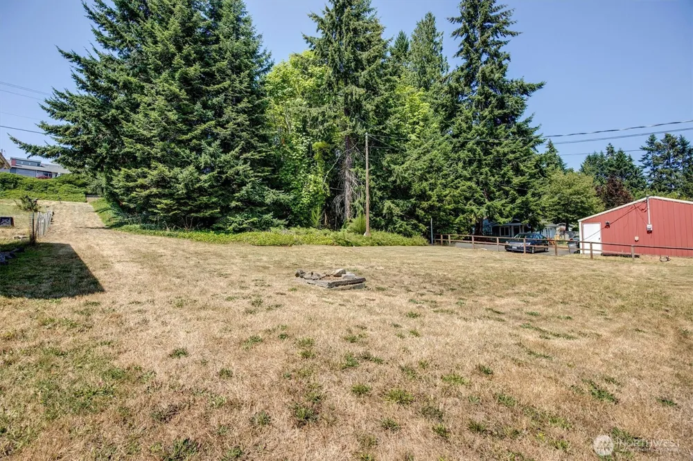 1239 Colchester Drive E Port Orchard, WA 98366