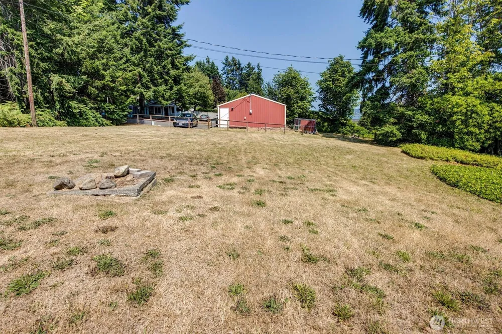 1239 Colchester Drive E Port Orchard, WA 98366