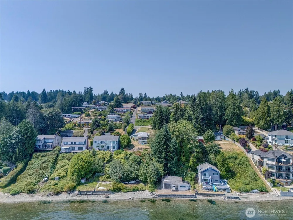 1239 Colchester Drive E Port Orchard, WA 98366