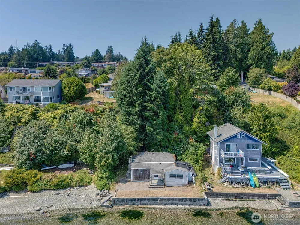 1239 Colchester Drive E Port Orchard, WA 98366