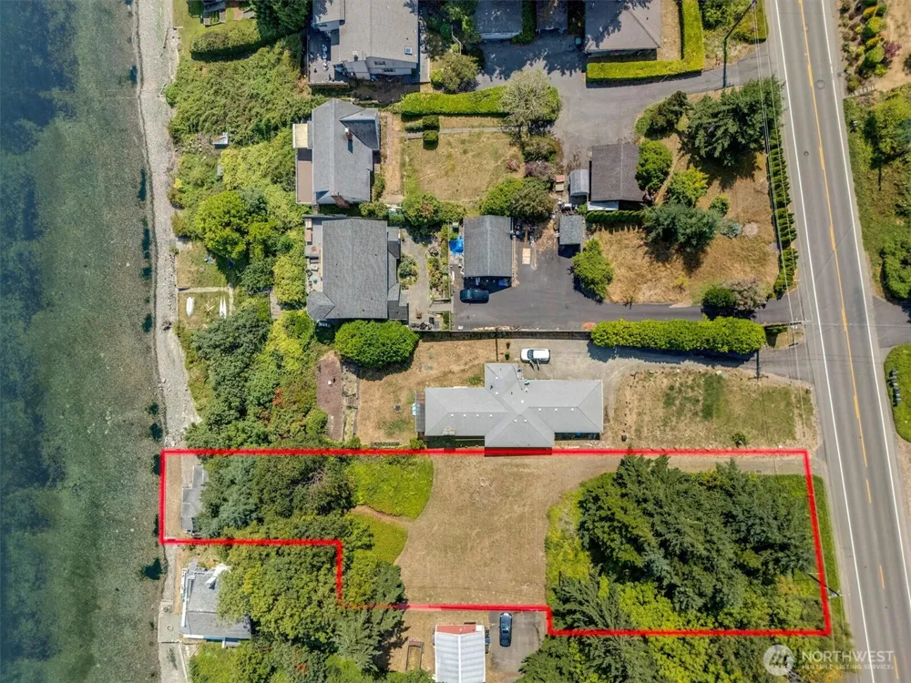 1239 Colchester Drive E Port Orchard, WA 98366