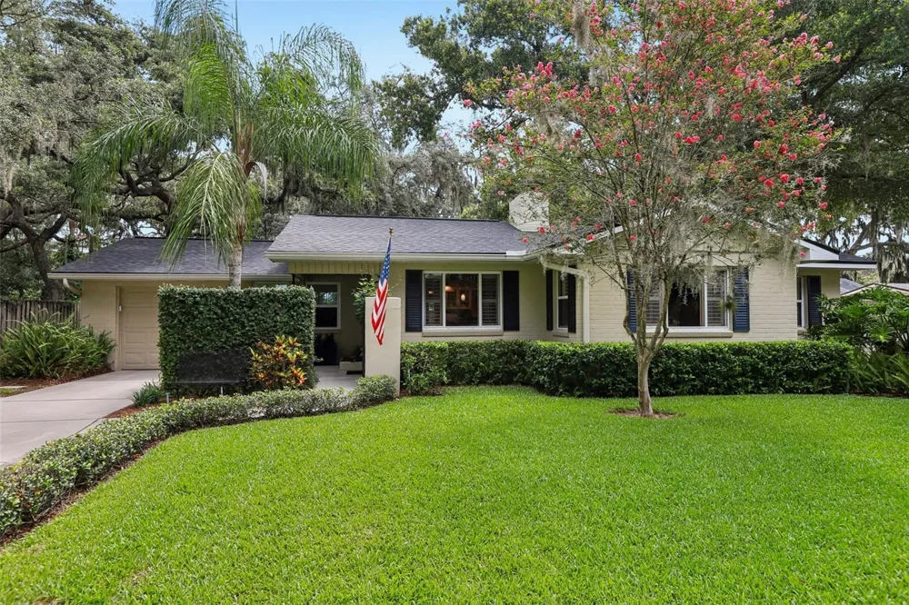 204 S BURLINGAME AVENUE Temple Terrace, FL 33617