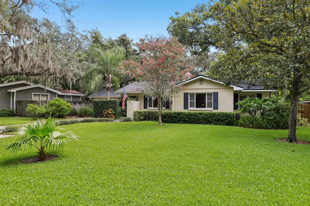 204 S BURLINGAME AVENUE Temple Terrace, FL 33617