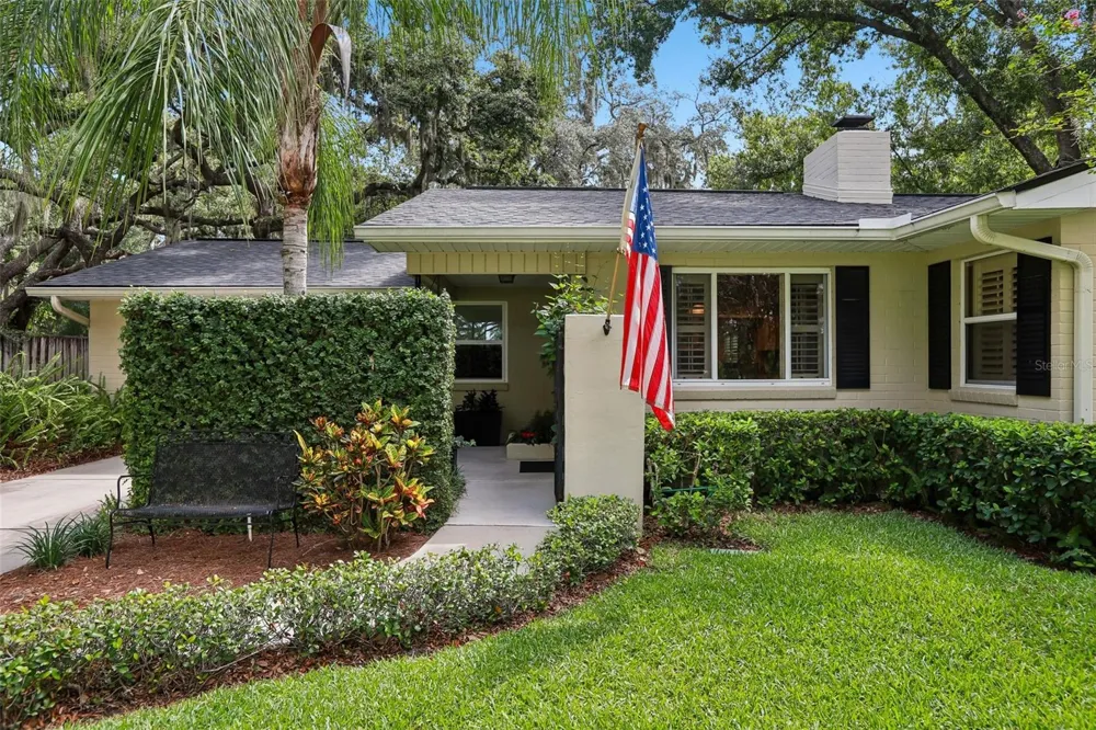 204 S BURLINGAME AVENUE Temple Terrace, FL 33617