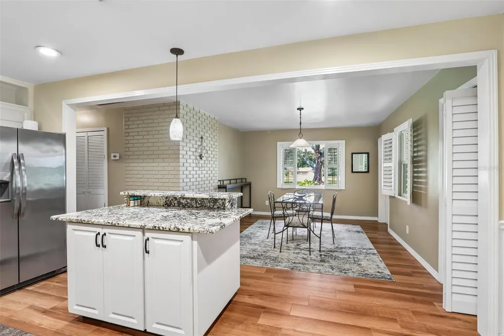 204 S BURLINGAME AVENUE Temple Terrace, FL 33617