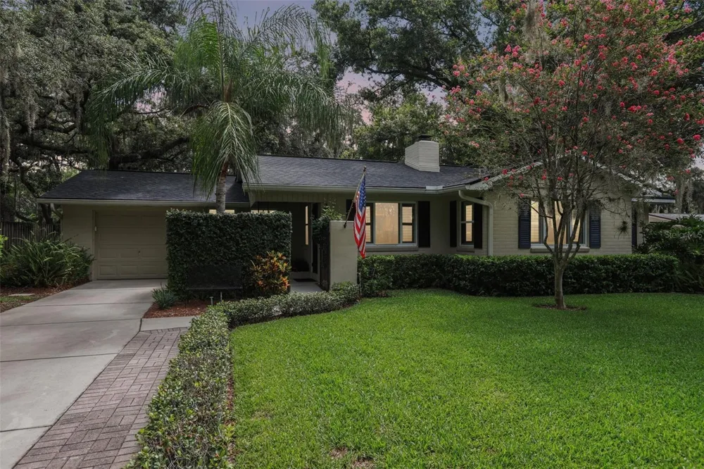204 S BURLINGAME AVENUE Temple Terrace, FL 33617