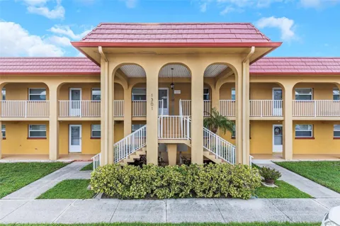 1301 S HERCULES AVENUE #15