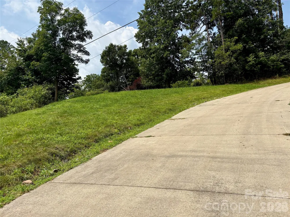 9999 Wescott Way Alexander, NC 28701