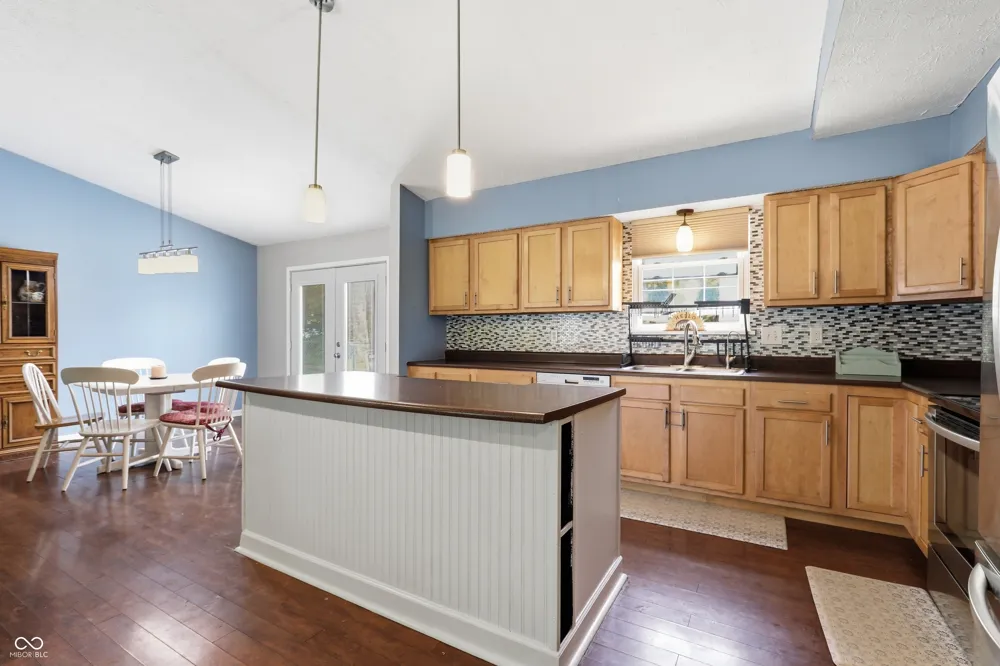 11715 Rush Drive Fishers, IN 46038
