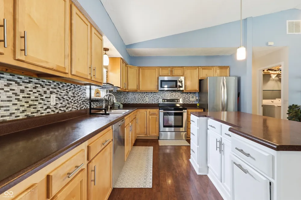 11715 Rush Drive Fishers, IN 46038