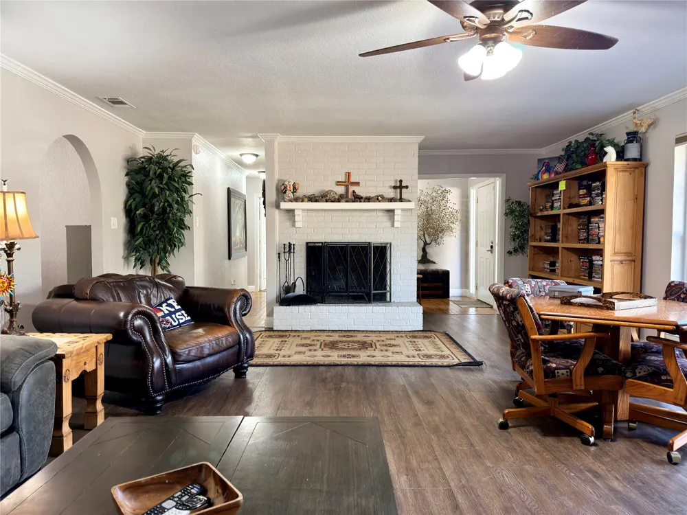 29029 COUNTY ROAD 2100 Kemp, TX 75143