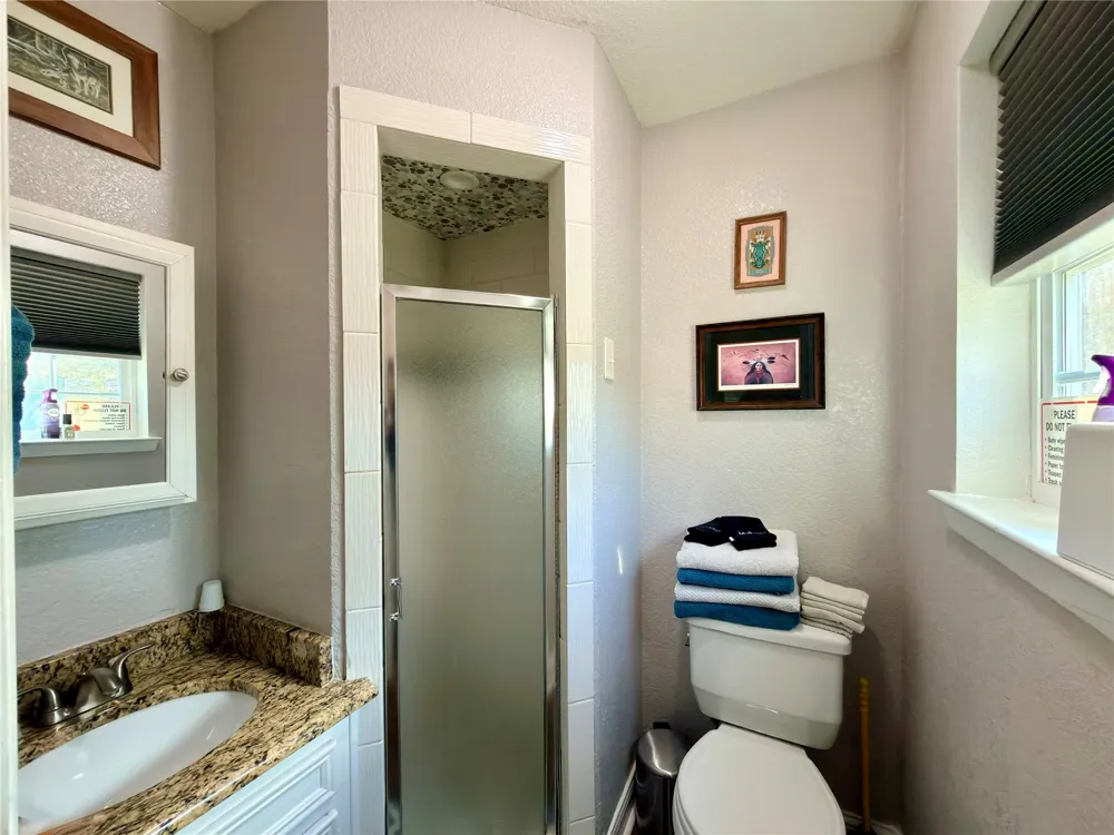 29029 COUNTY ROAD 2100 Kemp, TX 75143