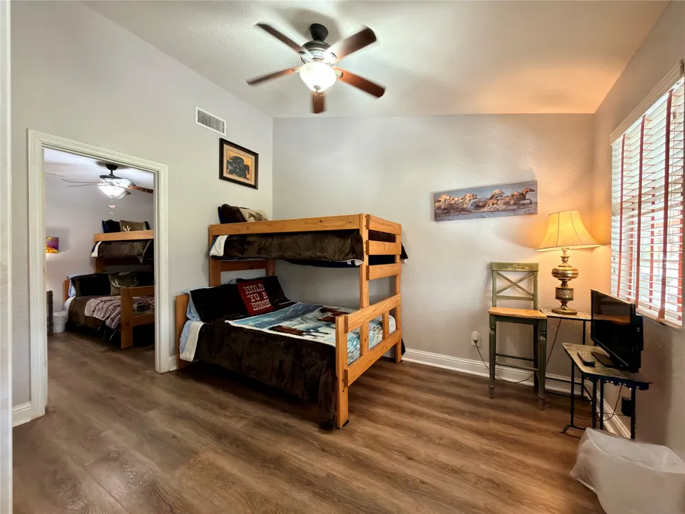 29029 COUNTY ROAD 2100 Kemp, TX 75143