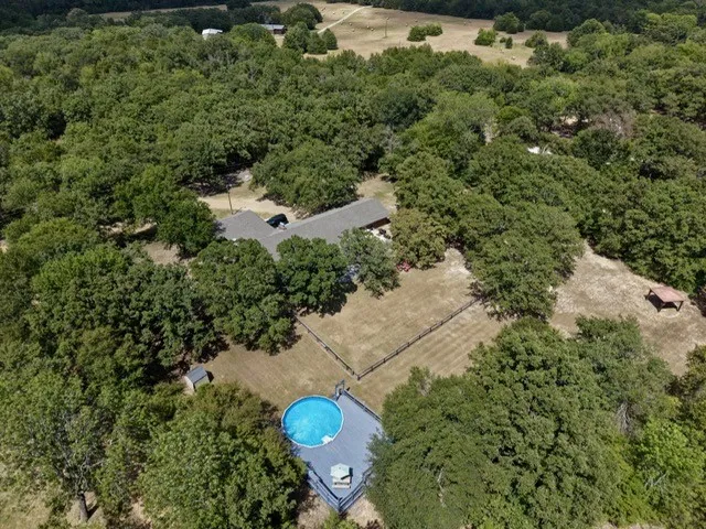 29029 COUNTY ROAD 2100 Kemp, TX 75143