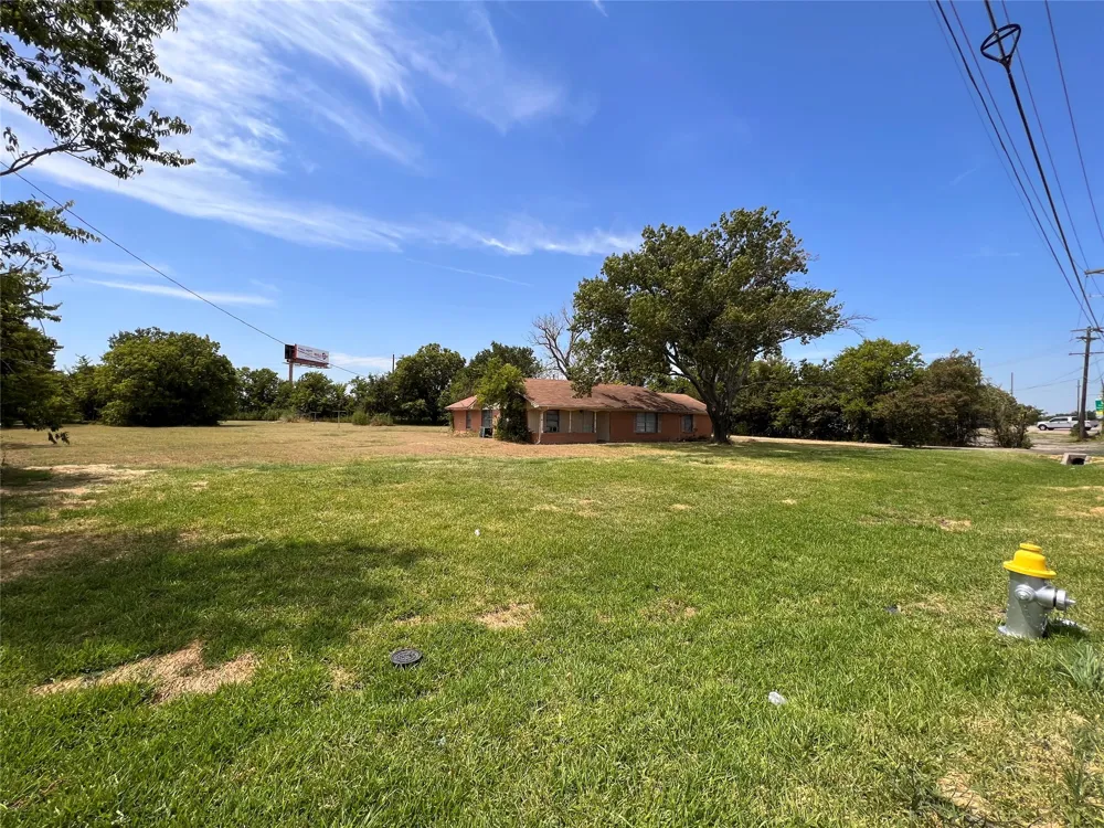 5249 Zion Road Garland, TX 75043