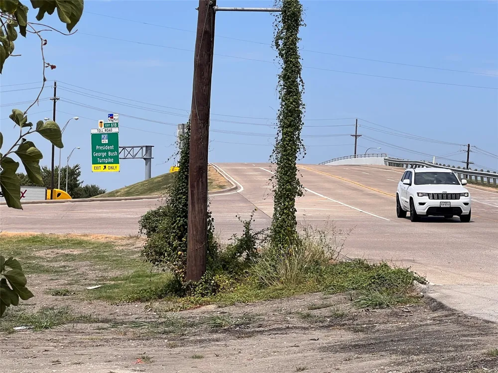 5249 Zion Road Garland, TX 75043