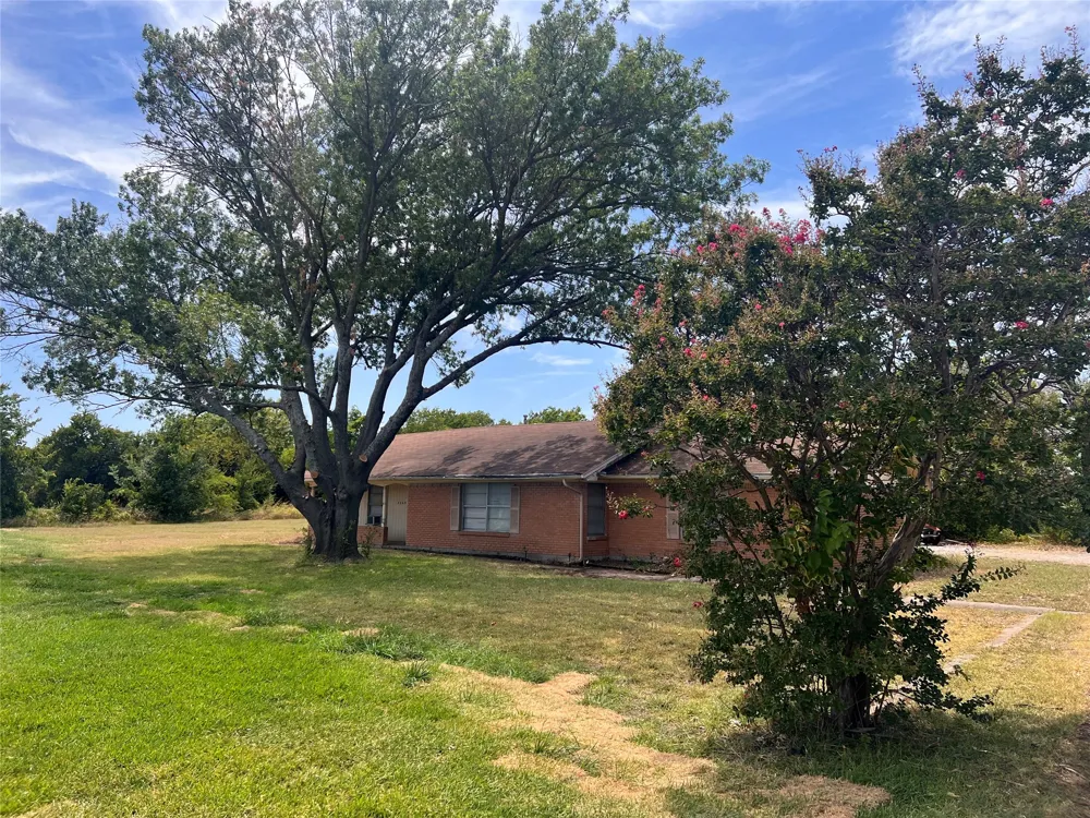 5249 Zion Road Garland, TX 75043