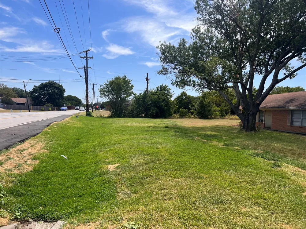 5249 Zion Road Garland, TX 75043