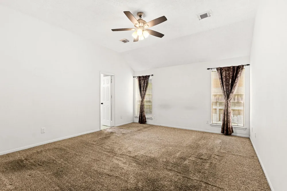 5013 Parkcrest Drive La Porte, TX 77571