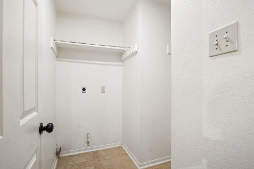 5013 Parkcrest Drive La Porte, TX 77571