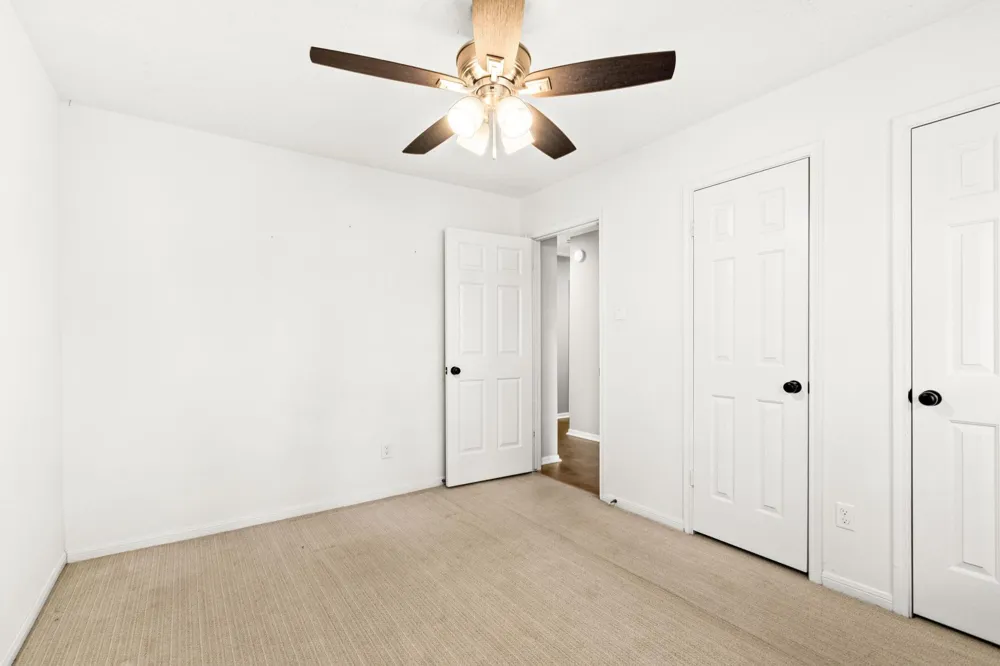 5013 Parkcrest Drive La Porte, TX 77571