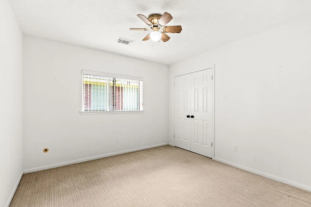 5013 Parkcrest Drive La Porte, TX 77571