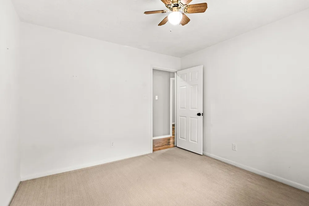 5013 Parkcrest Drive La Porte, TX 77571