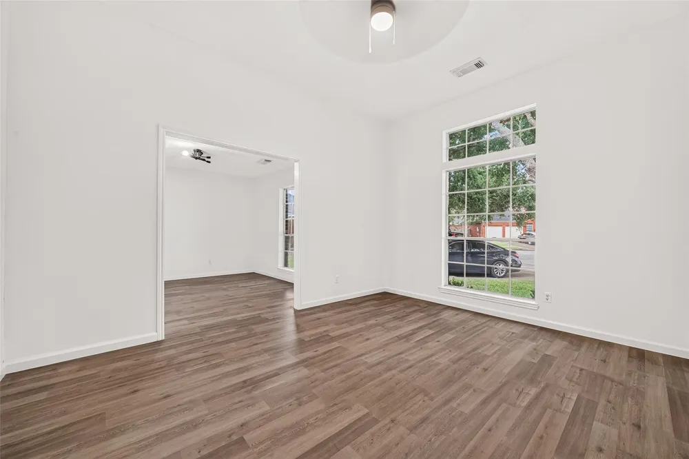 1906 Tall Gum Drive Fresno, TX 77545