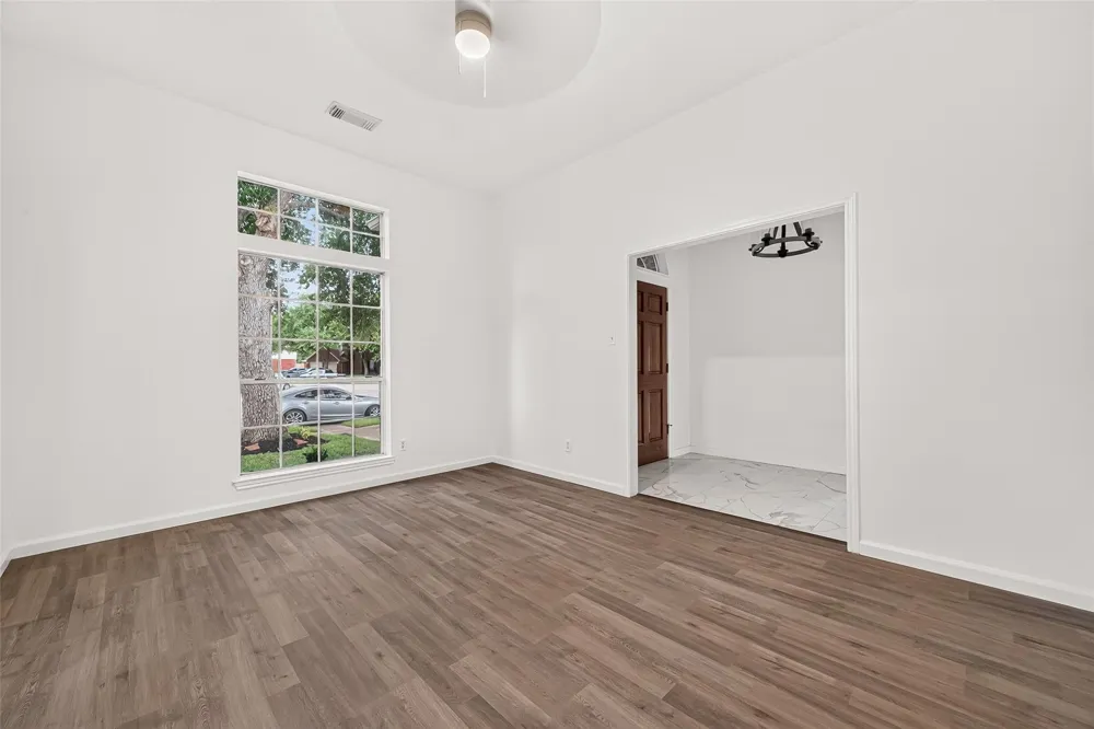 1906 Tall Gum Drive Fresno, TX 77545