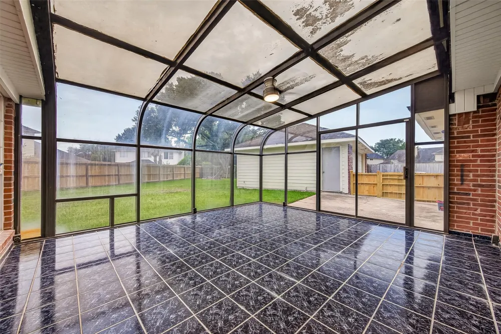 1906 Tall Gum Drive Fresno, TX 77545