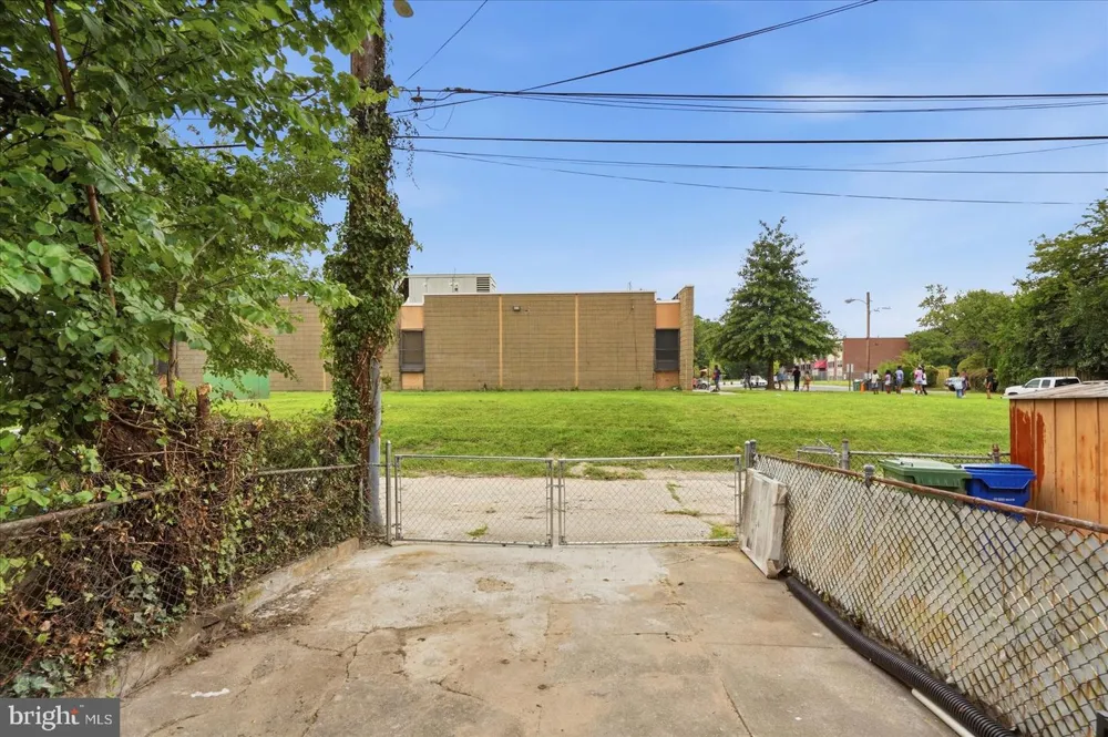 2612 KIRK AVENUE Baltimore, MD 21218