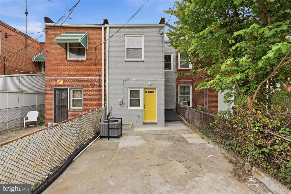 2612 KIRK AVENUE Baltimore, MD 21218