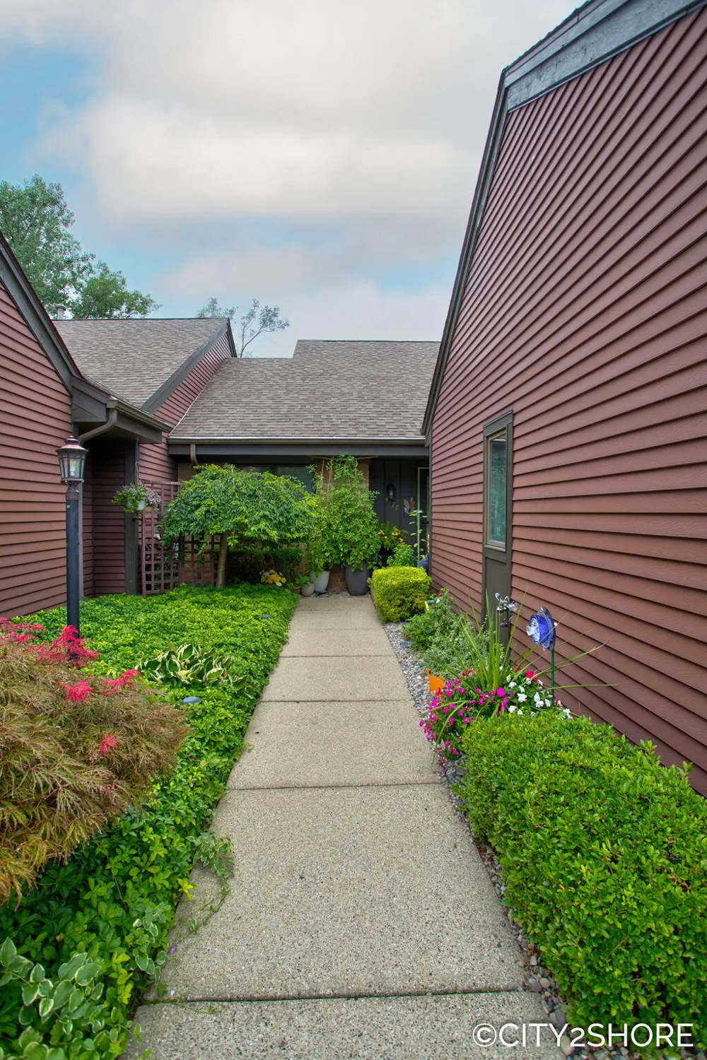 4177 Indian Spring Drive SW Grandville, MI 49418