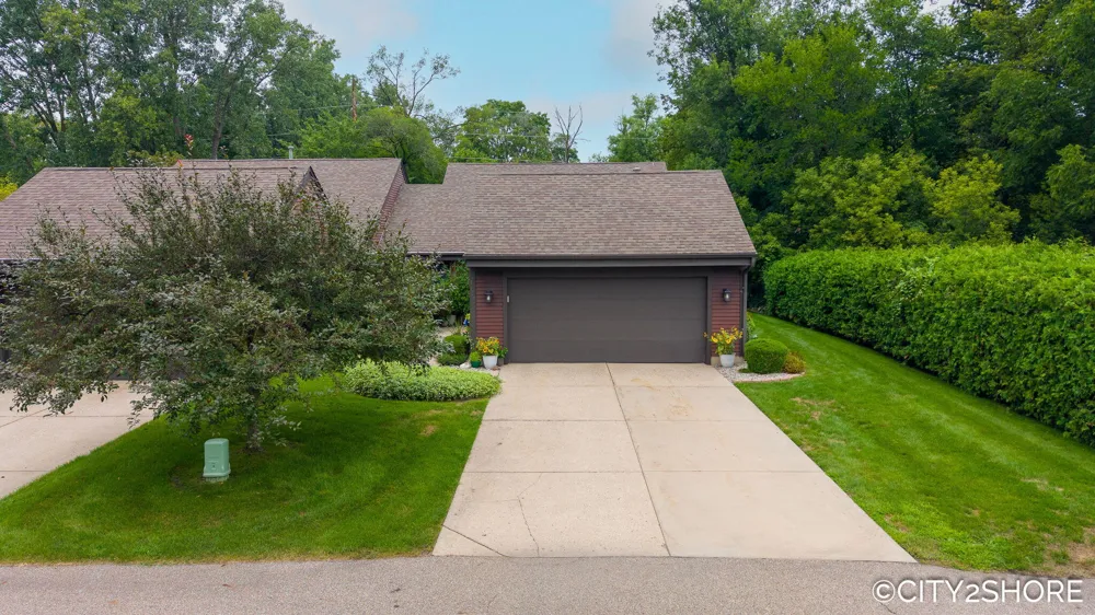 4177 Indian Spring Drive SW Grandville, MI 49418