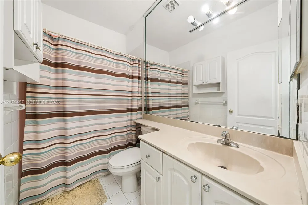 1220 SW 139th Ave Miami, FL 33184
