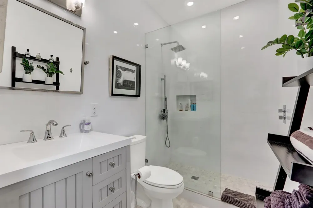 5866 St Annes Way Boca Raton, FL 33496
