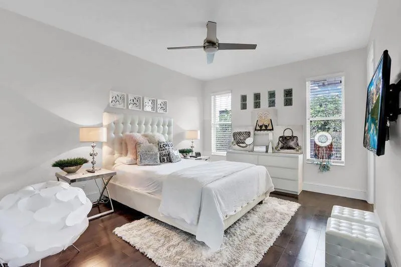 5866 St Annes Way Boca Raton, FL 33496