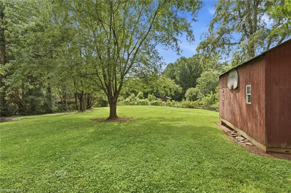 907 Sparta Road North Wilkesboro, NC 28659