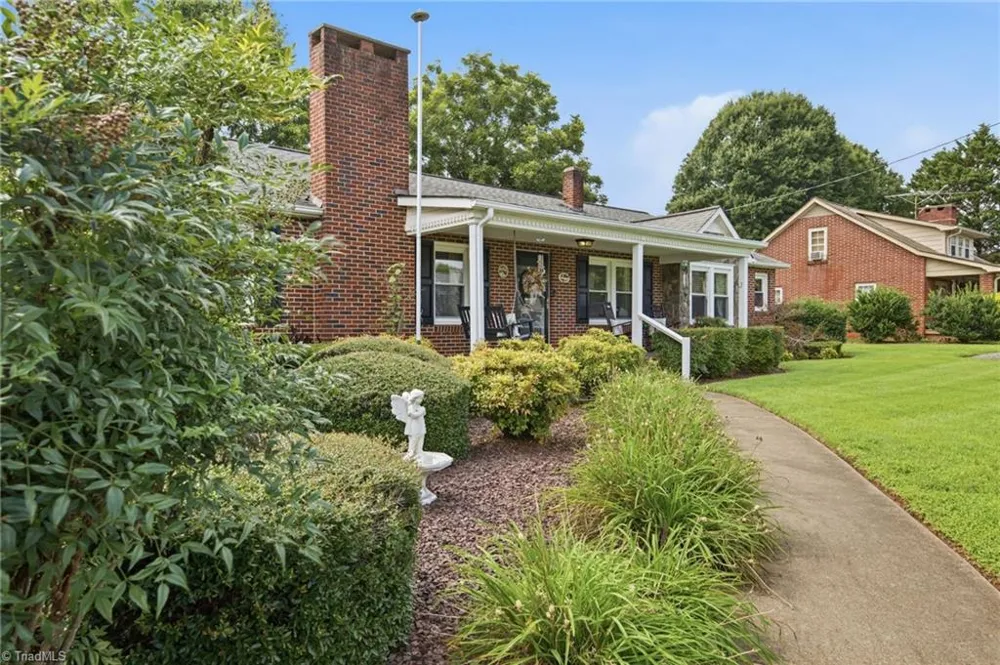 907 Sparta Road North Wilkesboro, NC 28659