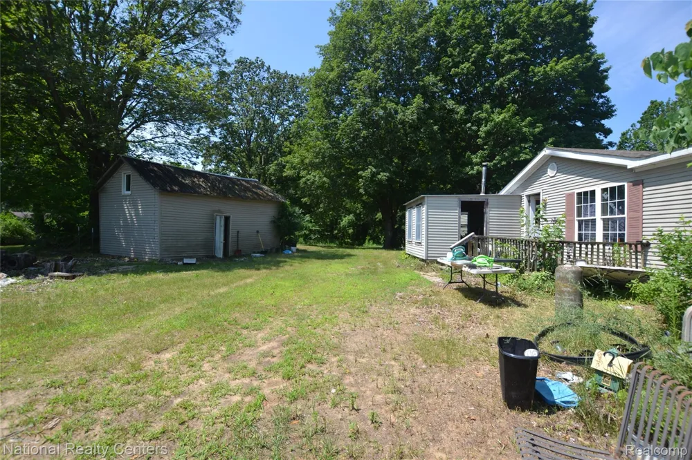 48116 County Road 388 Columbia Township, MI 49056