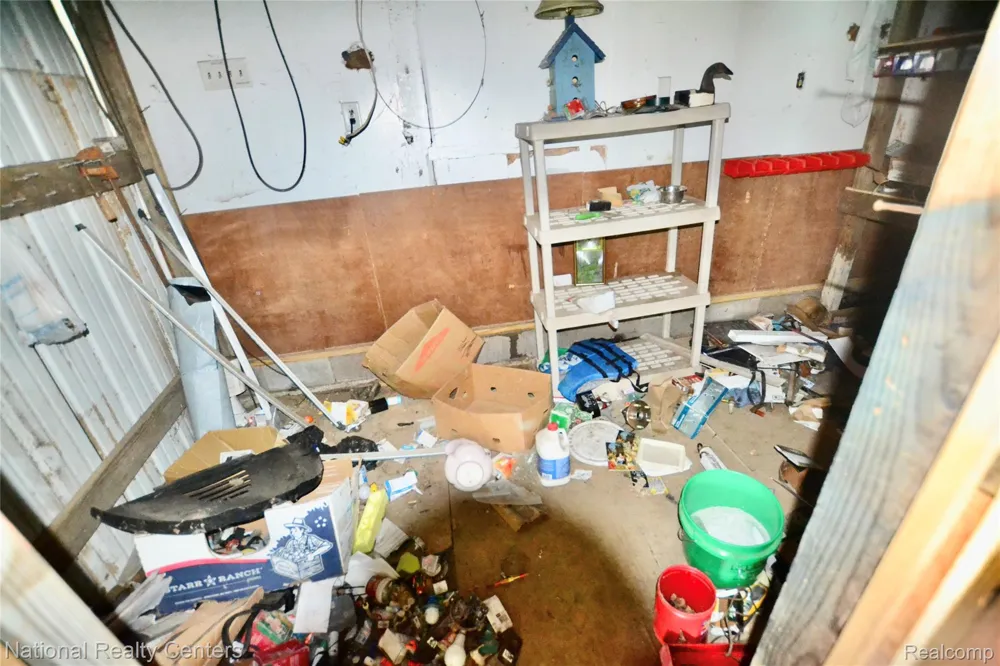 48116 County Road 388 Columbia Township, MI 49056