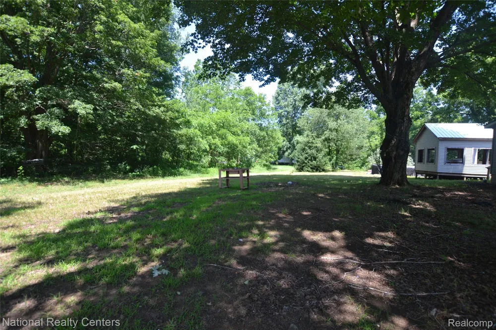 48116 County Road 388 Columbia Township, MI 49056