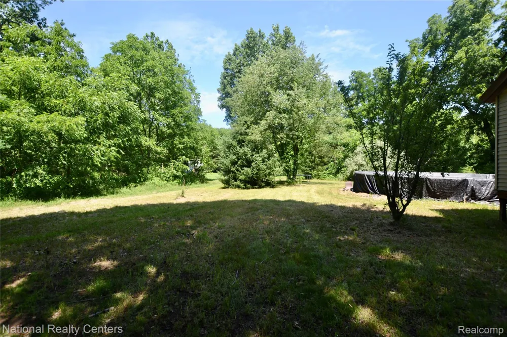 48116 County Road 388 Columbia Township, MI 49056