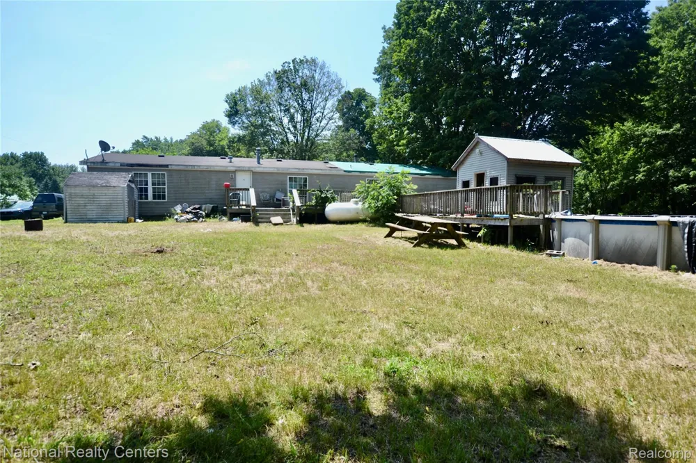 48116 County Road 388 Columbia Township, MI 49056