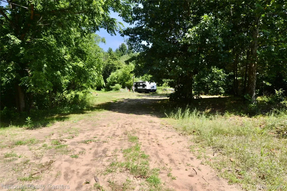 48116 County Road 388 Columbia Township, MI 49056