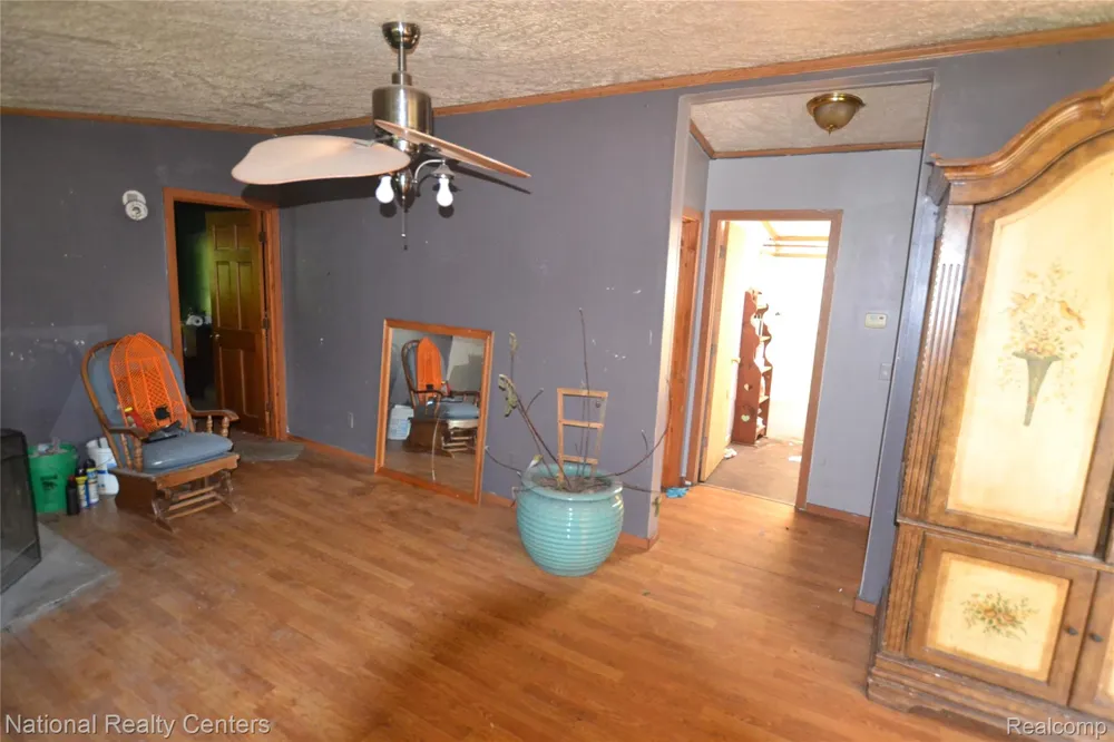 48116 County Road 388 Columbia Township, MI 49056