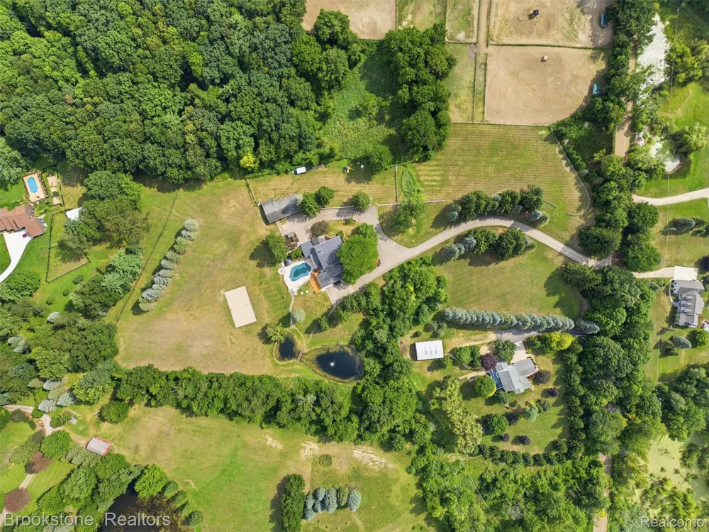 2700 Hosner Road Oxford Charter Township, MI 48370