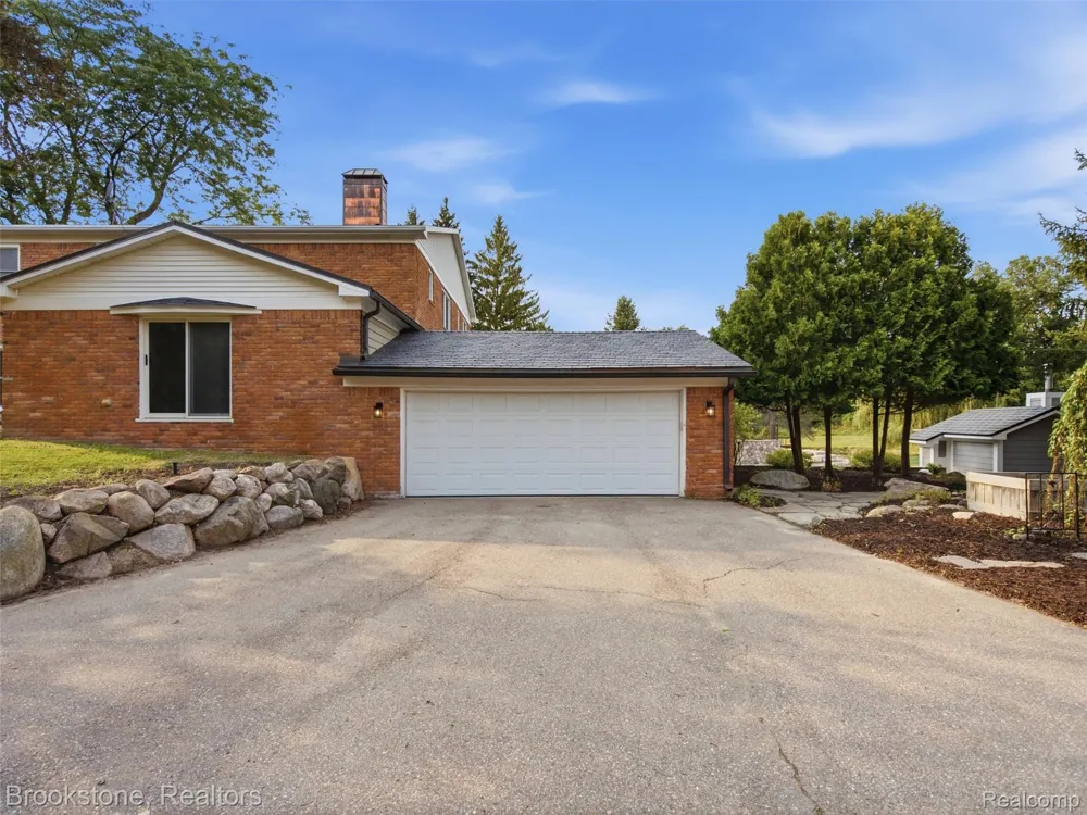 2700 Hosner Road Oxford Charter Township, MI 48370