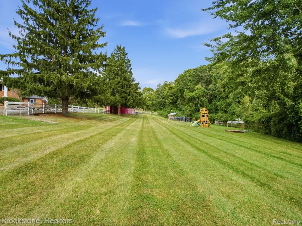 2700 Hosner Road Oxford Charter Township, MI 48370