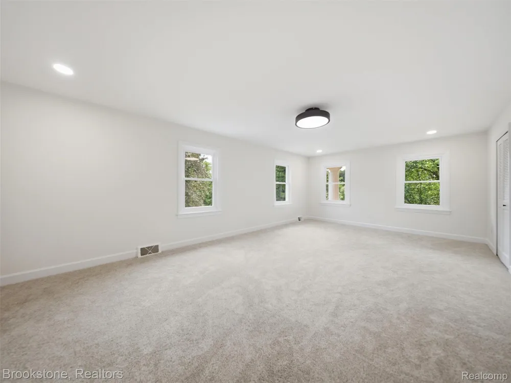 2700 Hosner Road Oxford Charter Township, MI 48370